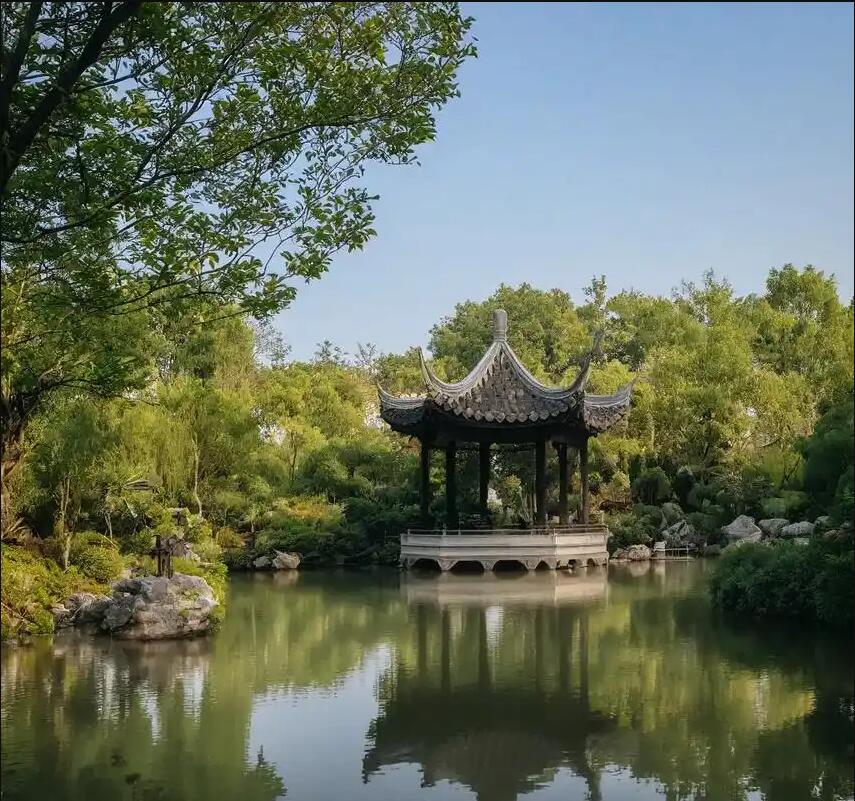 瑞金访旋餐饮有限公司